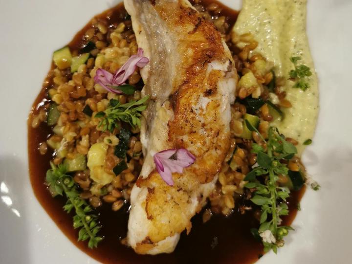 Venez profiter du cadre raffiné de notre restaurant cuisine du monde.